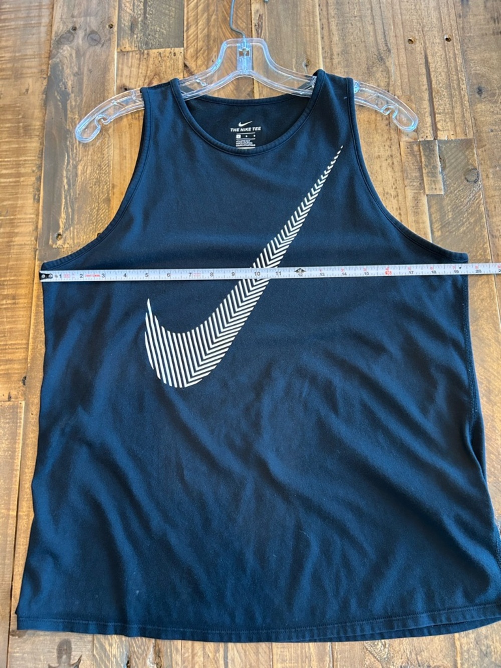 Nike Women’s Dry Fit Tank Top
Black
Sz Large White